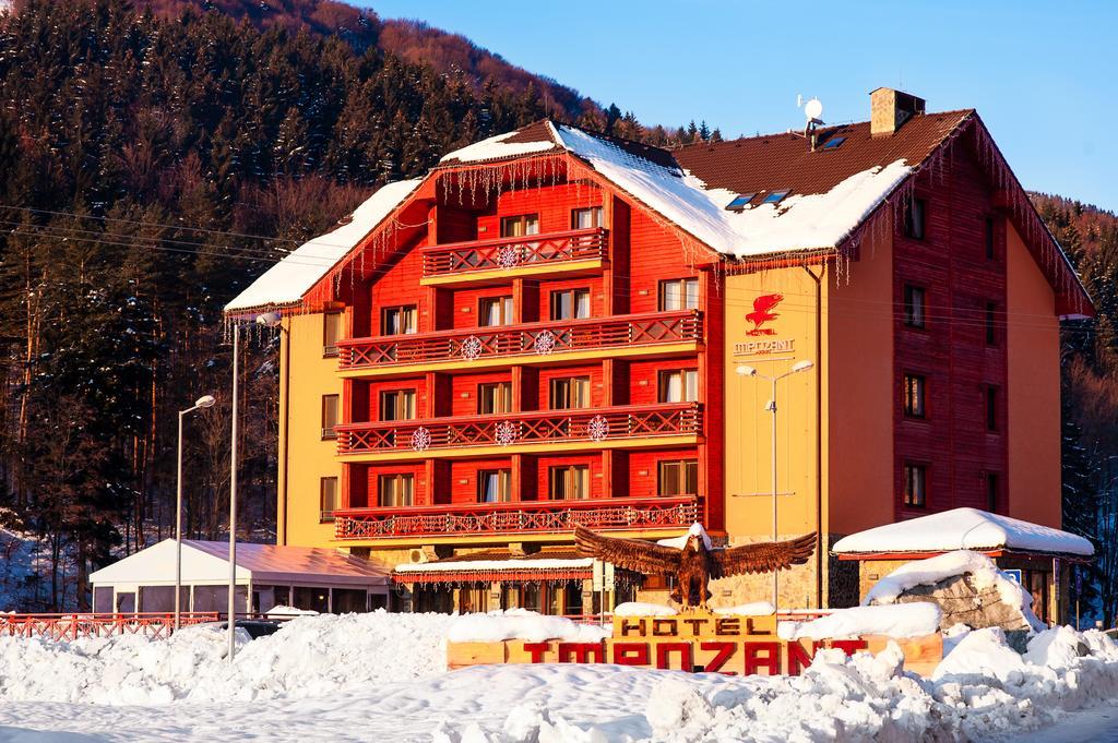 Hotel Impozant Валча Экстерьер фото